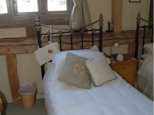 Отель Oak Farm Barn Beyton Экстерьер фото
